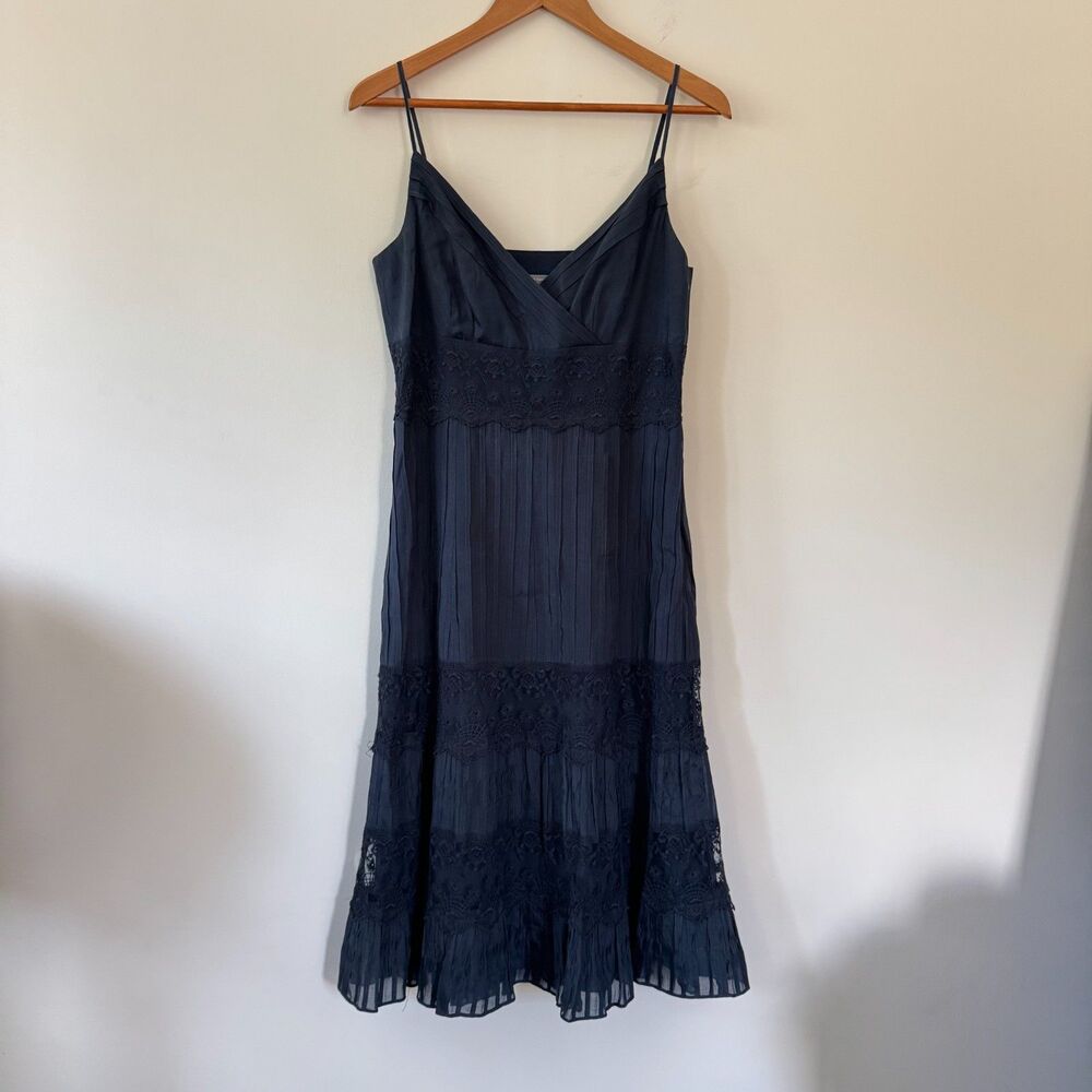 Ann Taylor Vintage Women's Black Lace Trim Crinkle Midi Dress Size 8